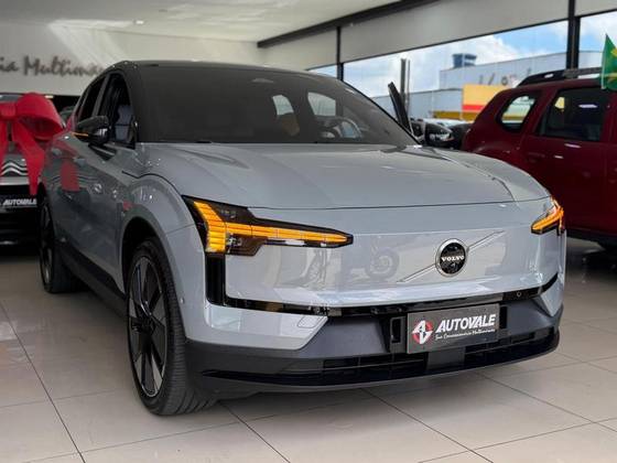 VOLVO EX30 69 KW ELÉTRICO ULTRA